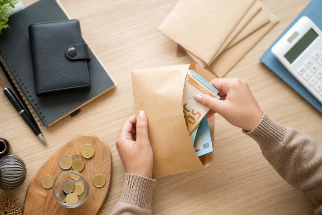 Budget mensuel par enveloppes : comment le mettre en place simplement pour mieux contrôler ses dépenses — illustration 1