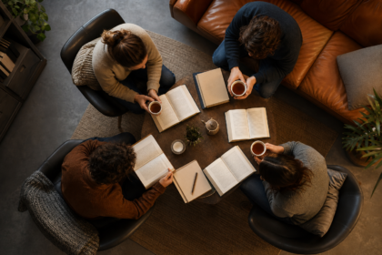Comment créer un club de lecture entre amis qui dure dans le temps