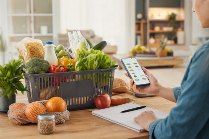 Comment économiser sur ses courses sans changer complètement son alimentation : 9 réflexes simples à appliquer chaque semaine