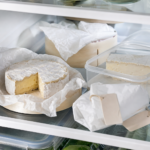 Comment conserver le fromage à pâte molle plus longtemps sans qu’il sèche ni prenne un goût fort