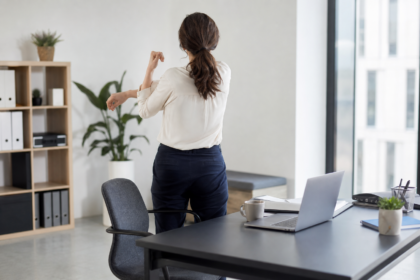 Routine de pause active au bureau : la méthode simple en 3 temps pour bouger sans bouleverser sa journée