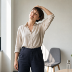 Routine micro-pauses 5 minutes au travail : le guide simple pour bouger sans bouleverser sa journée