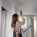 Assurance habitation : que faire quand un sinistre est lié à un dégât causé par un voisin ?