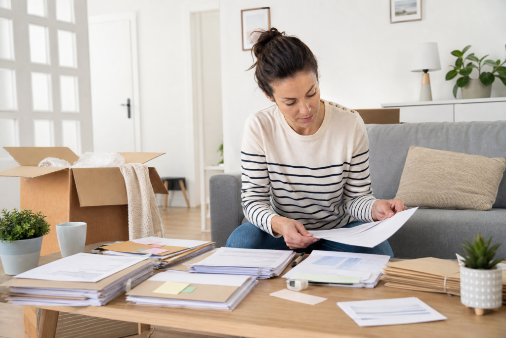 Changer d’adresse sur ses papiers officiels après un déménagement : quels documents prévenir en priorité ? — illustration 1