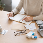 Comment préparer un budget pour les dépenses de santé du quotidien sans créer d’angoisse financière