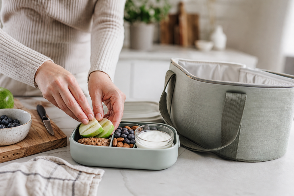 Snacking sans grignotage : comment construire des collations qui calment vraiment la faim — illustration 1