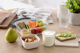 Snacking sans grignotage : comment construire des collations qui calment vraiment la faim